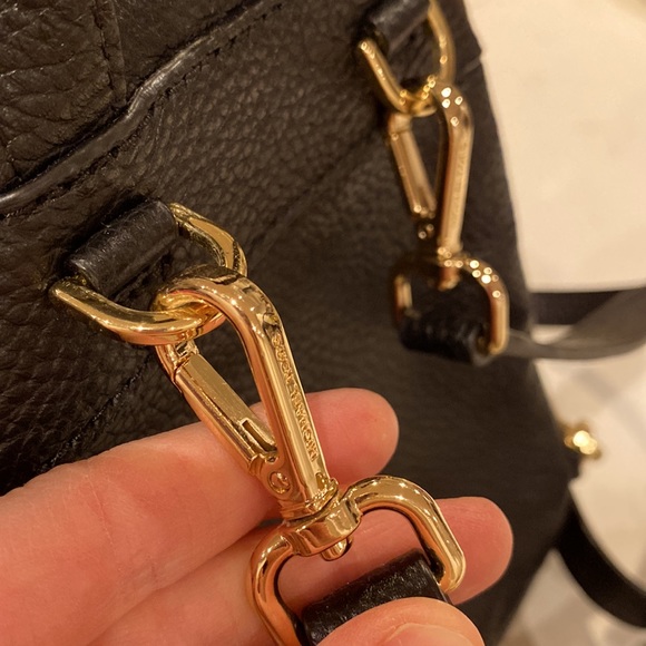 Michael KORS XS Black Leather Backpack - Picture 11 of 12